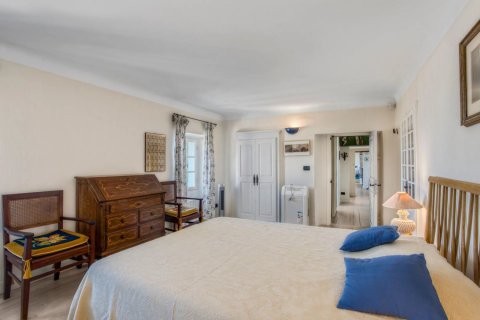 4 bedrooms Villa in Roquebrune-Cap-Martin, France No. 80615 9