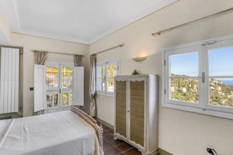 4 bedrooms Villa in Roquebrune-Cap-Martin, France No. 80615 8