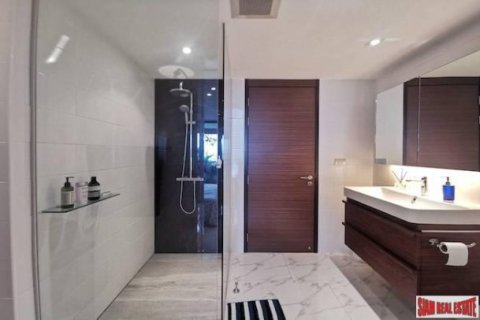 2 bedrooms Apartment in Bangkok, Thailand No. 96263 4