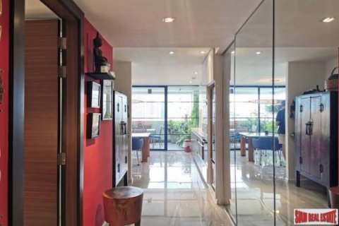 2 bedrooms Apartment in Bangkok, Thailand No. 96263 11