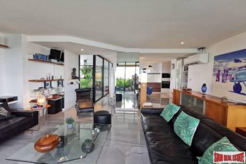 2 bedrooms Apartment in Bangkok, Thailand No. 96263 13