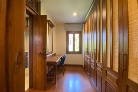 4 bedrooms House in Chiang Mai, Thailand No. 98261 10