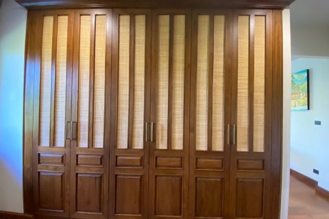 4 bedrooms House in Chiang Mai, Thailand No. 98261 8