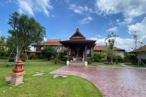 4 bedrooms House in Chiang Mai, Thailand No. 98261 30