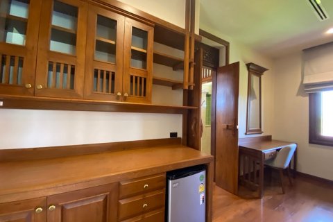 4 bedrooms House in Chiang Mai, Thailand No. 98261 6