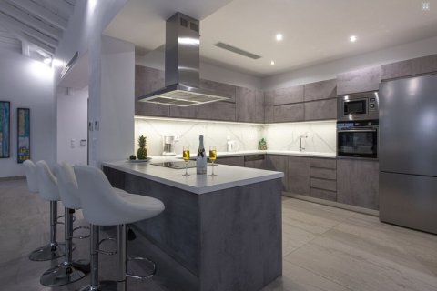 4 bedrooms Villa in Kranidi, Greece No. 108423 6