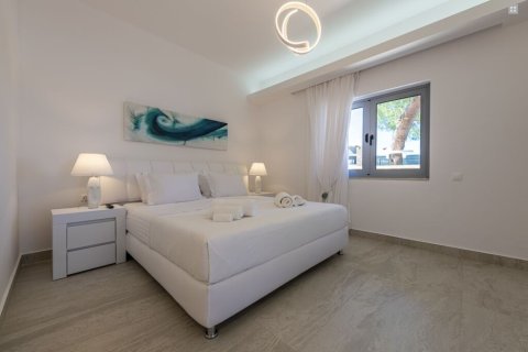 4 bedrooms Villa in Kranidi, Greece No. 108423 9