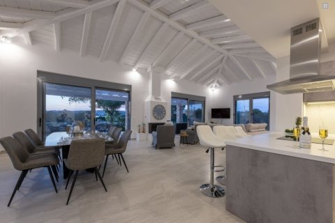 4 bedrooms Villa in Kranidi, Greece No. 108423 3