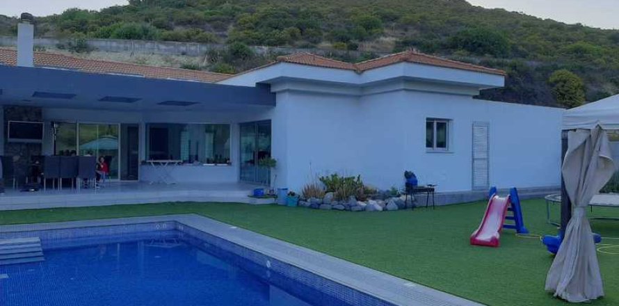 4 dormitorios House en Alassa, Cyprus No. 39938