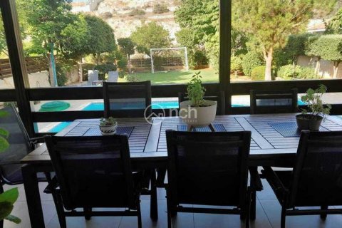 5 bedrooms House in Agios Tychonas, Cyprus No. 31348 9