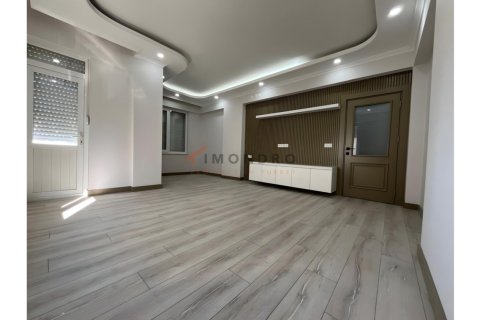 3 bedrooms Apartment in Konyaalti, Turkey No. 122688