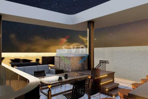 3 bedrooms Penthouse in Limassol, Cyprus No. 83292 1