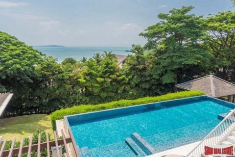 5 bedrooms Villa in Phuket, Thailand No. 95663 14