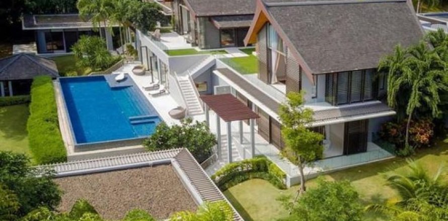 5 bedrooms Villa in Phuket, Thailand No. 95663