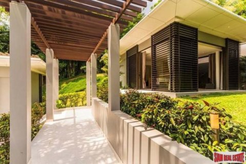 5 bedrooms Villa in Phuket, Thailand No. 95663 17