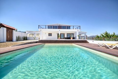 4 dormitorios House en Estepona, Spain No. 25512