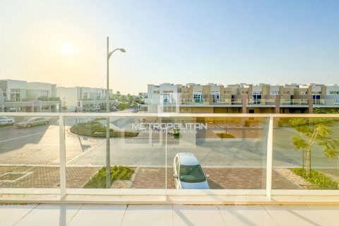 Таунхаус с 3 спальнями в Намтыльем, Вьетнам №87144 4