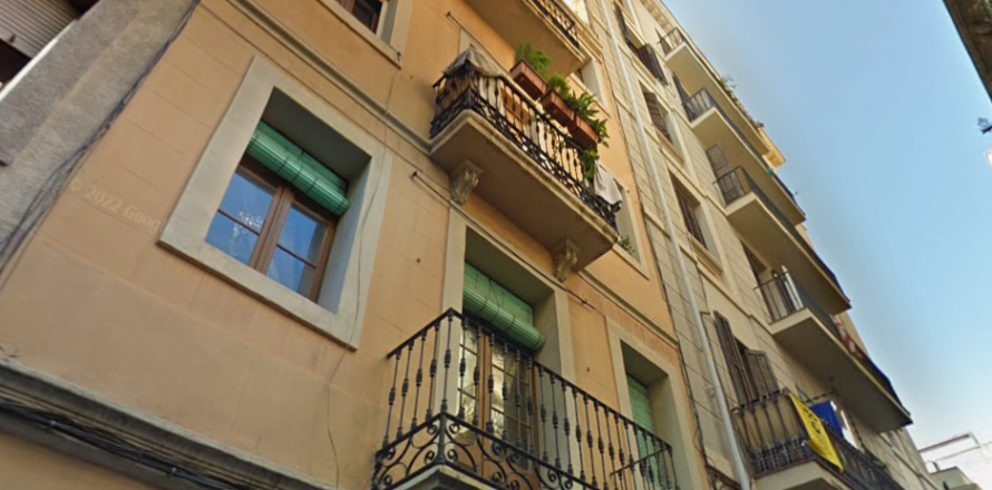 527m² Commercial property en Barcelona, Spain No. 120847