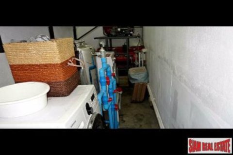 5 bedrooms Villa in Surat Thani, Thailand No. 95741 9