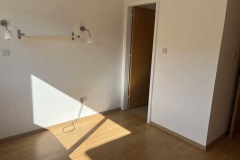 Дом с 4 спальнями в Агиос Тихонас, Кипр №81325 9