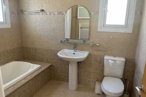 Дом с 4 спальнями в Агиос Тихонас, Кипр №81325 6