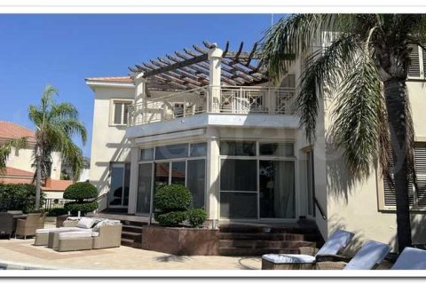 5 bedrooms Villa in Agios Tychonas, Cyprus No. 31313 15