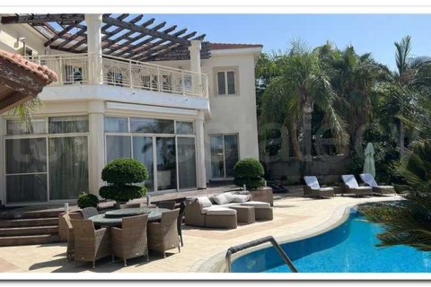 5 bedrooms Villa in Agios Tychonas, Cyprus No. 31313 2