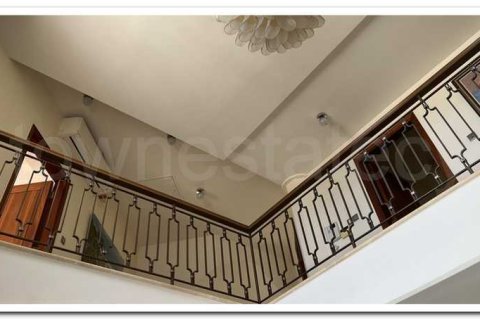 5 bedrooms Villa in Agios Tychonas, Cyprus No. 31313 8