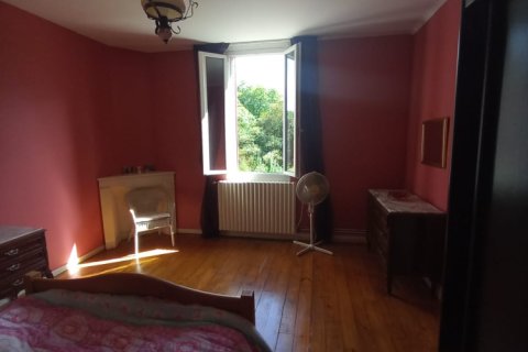 5 bedrooms Villa in Saint-Germain-du-Salembre, France No. 69453 25