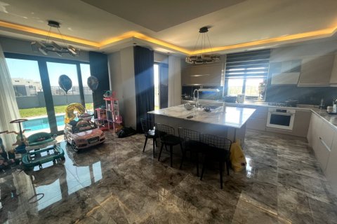 4 bedrooms Villa in Co Do, Vietnam No. 13824 9