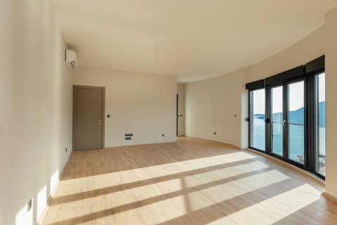 3 bedrooms Apartment in Herceg Novi, Montenegro No. 104778 14