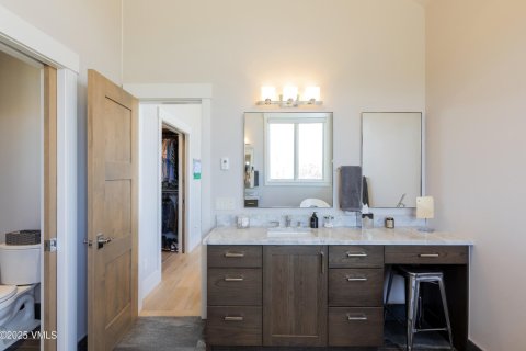 4 bedrooms House in Eagle, USA No. 104571 17