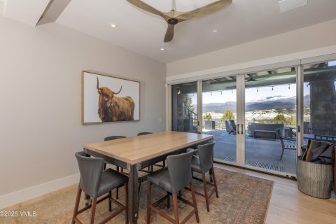 4 bedrooms House in Eagle, USA No. 104571 19