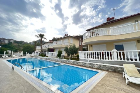 3 rooms Villa in Alanya, Turkey No. 21791