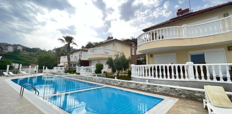3 rooms Villa à Alanya, Turkey No. 21791