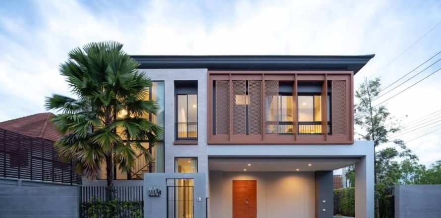 4 bedrooms House in Chiang Mai, Thailand No. 98221