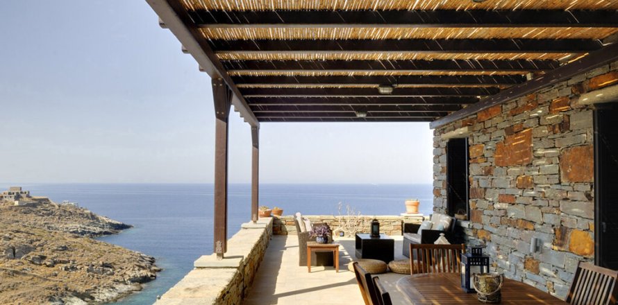 5 bedrooms Villa in Kea, Greece No. 117886