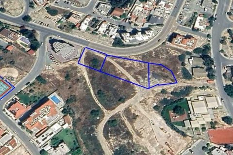 Commercial property à Agios Athanasios, Cyprus No. 81884 3