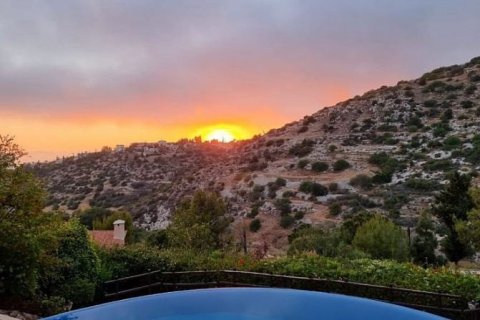 4 dormitorios House en Tala, Cyprus No. 37342 5