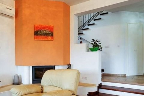 4 dormitorios House en Tala, Cyprus No. 37342 11