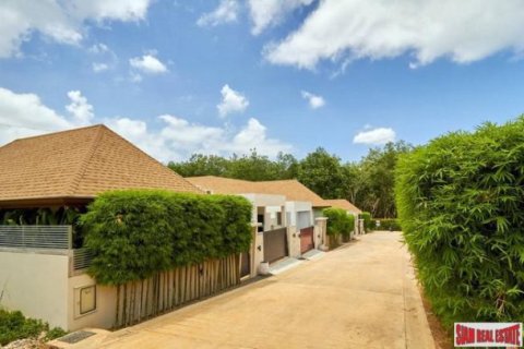 2 bedrooms Villa in Rawai, Thailand No. 96521 10