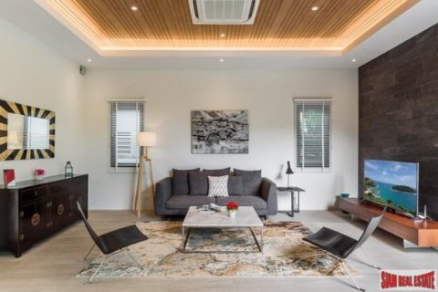 2 bedrooms Villa in Rawai, Thailand No. 96521 16