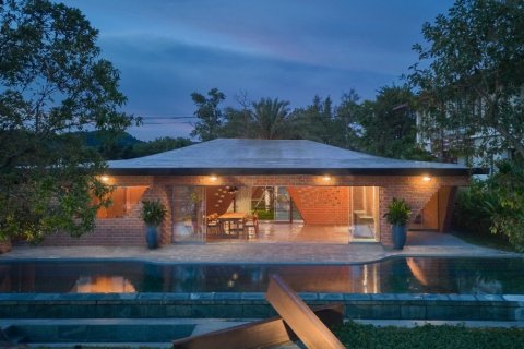 4 bedrooms Villa in Phuket, Thailand No. 97321 1