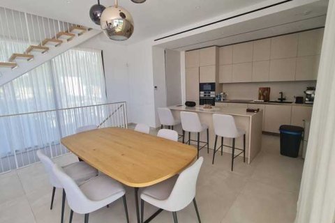 5 bedrooms Villa in Pegeia, Cyprus No. 80712 3