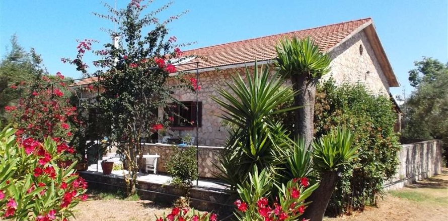 3 bedrooms House in Zakynthos, Greece No. 24697