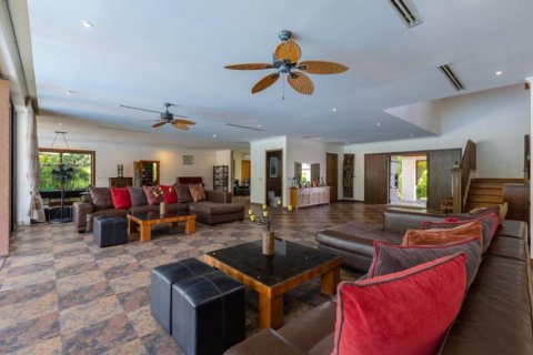 9 bedrooms Villa in Cha-am, Thailand No. 97338 14