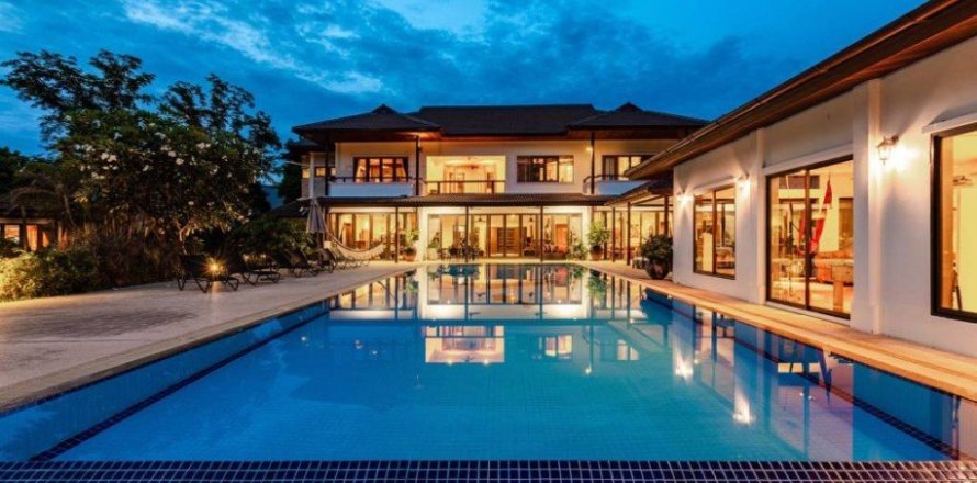 9 bedrooms Villa in Cha-am, Thailand No. 97338