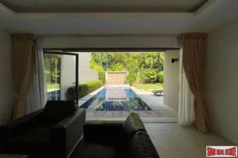 2 bedrooms Villa in Bang Tao, Thailand No. 96189 4