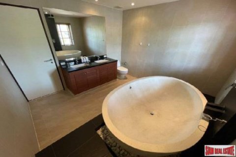 2 bedrooms Villa in Bang Tao, Thailand No. 96189 10