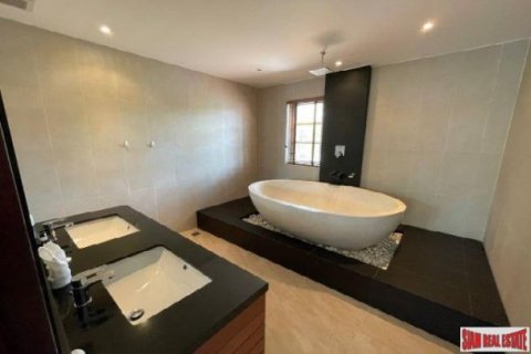 2 bedrooms Villa in Bang Tao, Thailand No. 96189 11